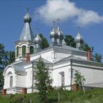 Церкви